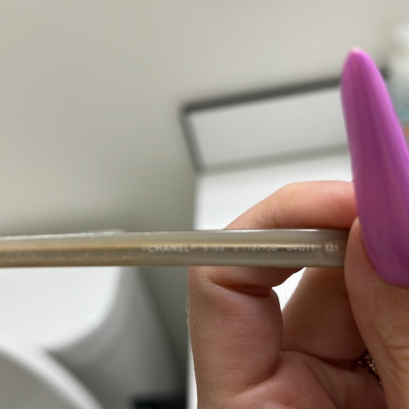 Authentic vintage Chanel two tone sunglasses - Picture 4 of 6